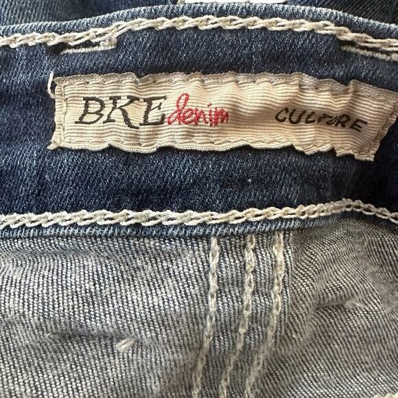 BKE Culture Women's 5 Pocket Crop Denim Blue Size 29 - Picture 7 of 10